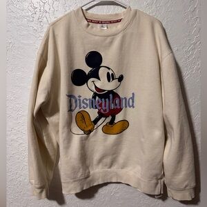 Disneyland Crew Neck Sweatshirt Original Mickey Mouse Disneyland Park
Size XL